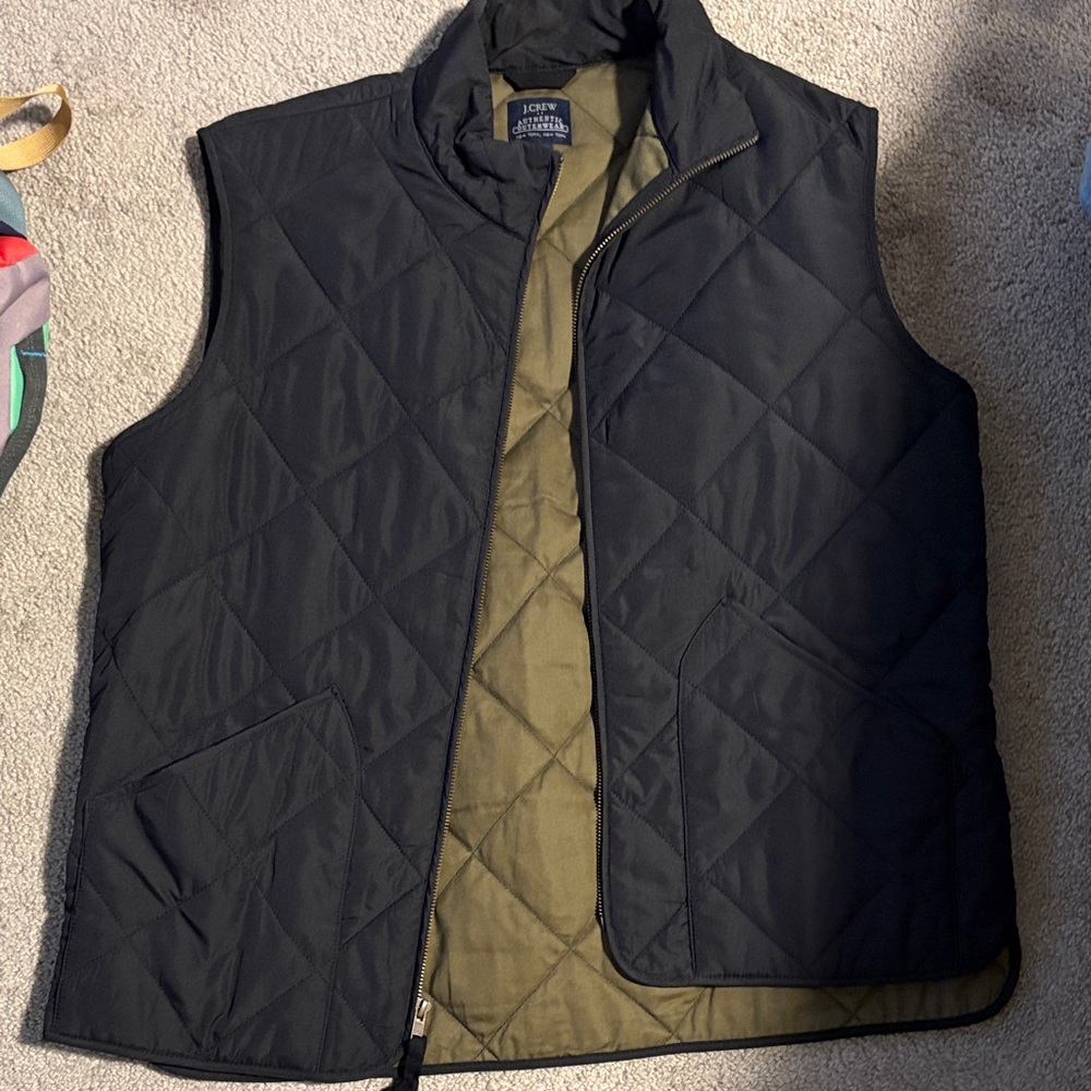 J Crew Men's Black and Olive Quilted Vest